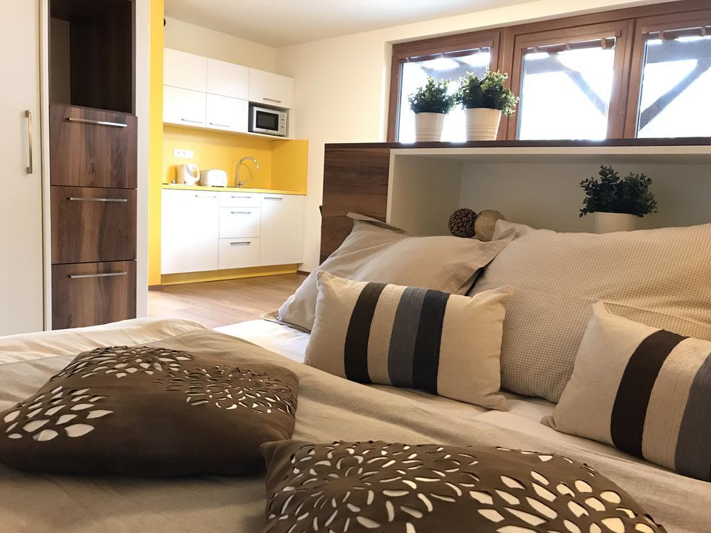 Apartmany Pinie Lipno Ліпно-над-Влтавою Екстер'єр фото